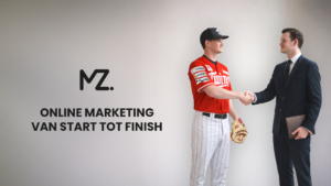 Finn Kops van MerkZicht schudt een speler van Oosterhout Twins de hand tijdens de officiële samenwerking